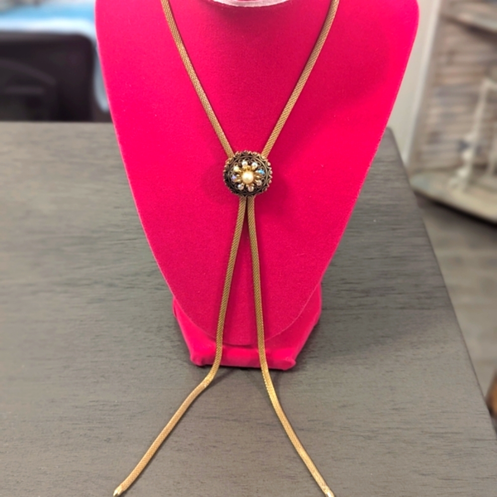 Vintage Damascene Bolo Lariat With Pearl,  Aurora Borealis Faceted Crystals - Picture 2 of 9